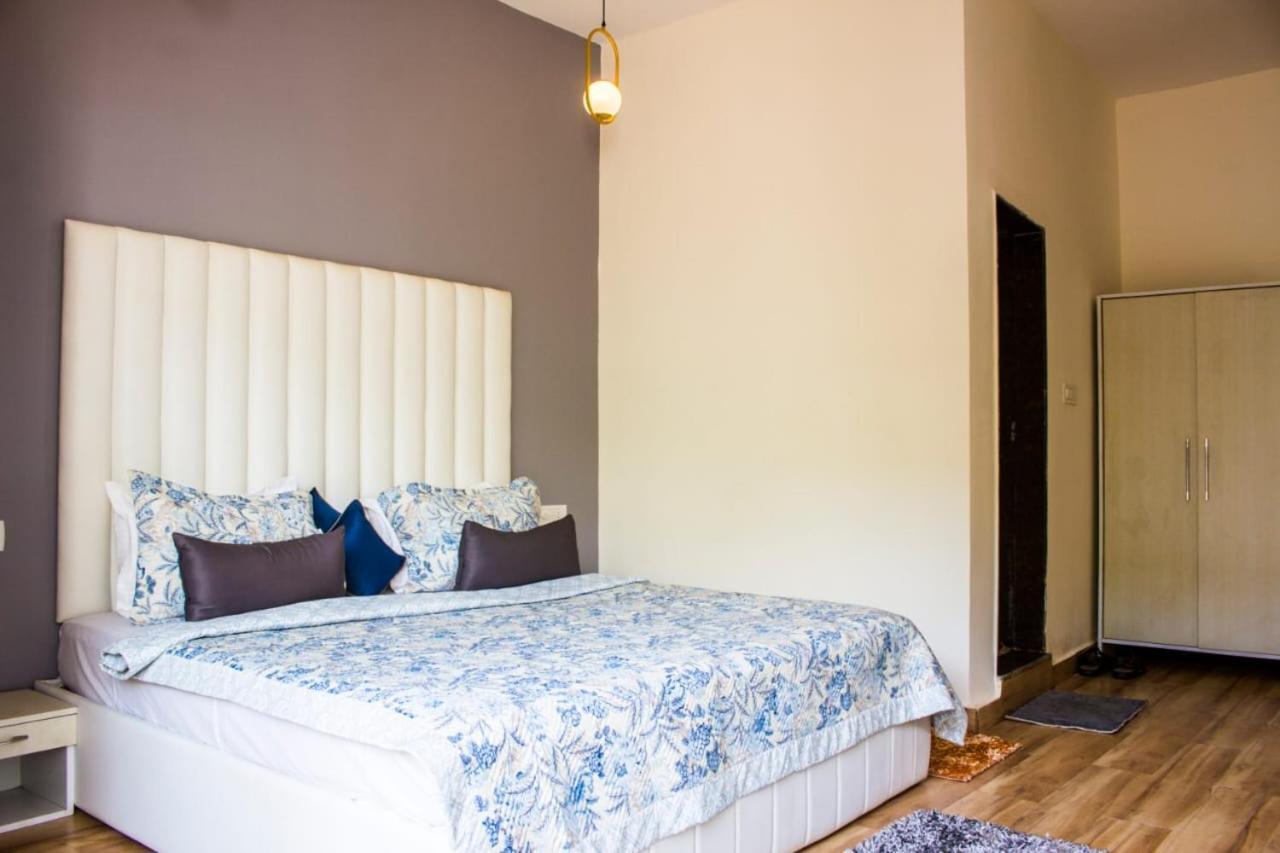 The Me Ra Kee House Hotel Morjim Exterior foto