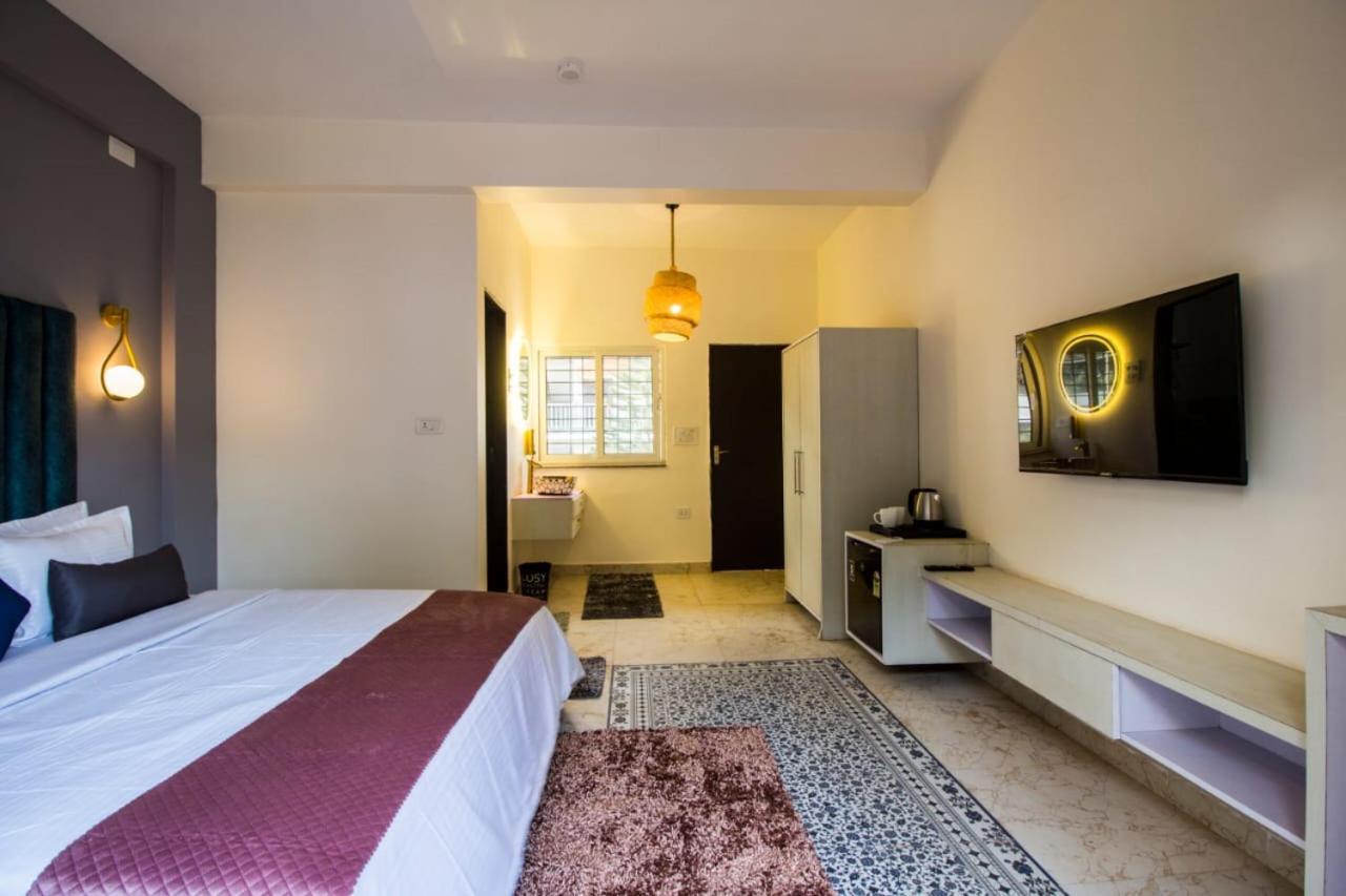 The Me Ra Kee House Hotel Morjim Exterior foto